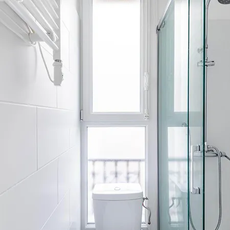 Guestready - Apt. Cosy Et Confortable Dans Le 10e Appartement Parijs